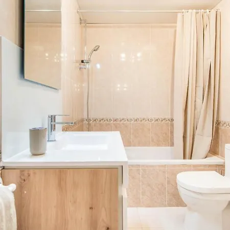 Holidays Near The Strip Albufeira