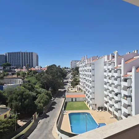 Holidays Near The Strip Apartamento *