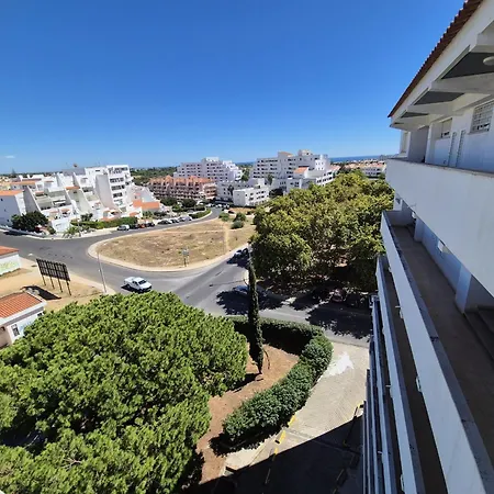 Holidays Near The Strip Albufeira