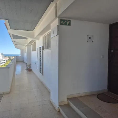 Apartamento Holidays Near The Strip Albufeira