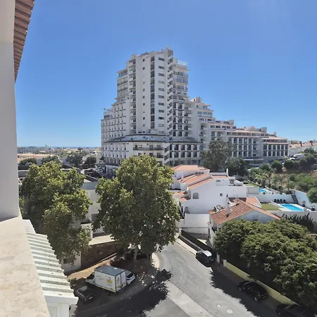 Holidays Near The Strip Apartamento *
