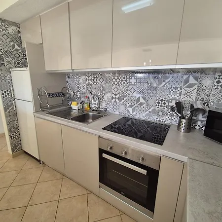 Apartamento Holidays Near The Strip Albufeira