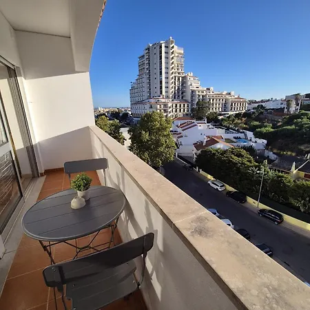 Holidays Near The Strip Apartamento