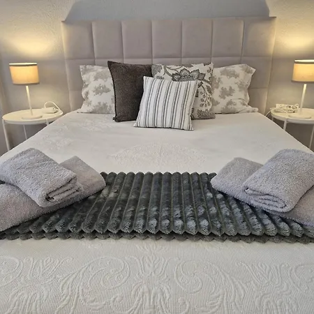 Apartamento Holidays Near The Strip Albufeira