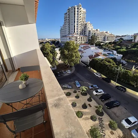 Apartamento Holidays Near The Strip Albufeira