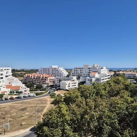 Holidays Near The Strip * Albufeira