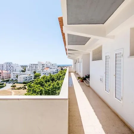 Apartment Holidays Near The Strip